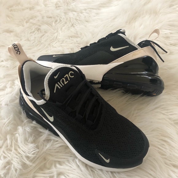 ✔️ NIB✔️ NIKE black/bone Air Max 270 ~ various sz - Picture 3 of 8